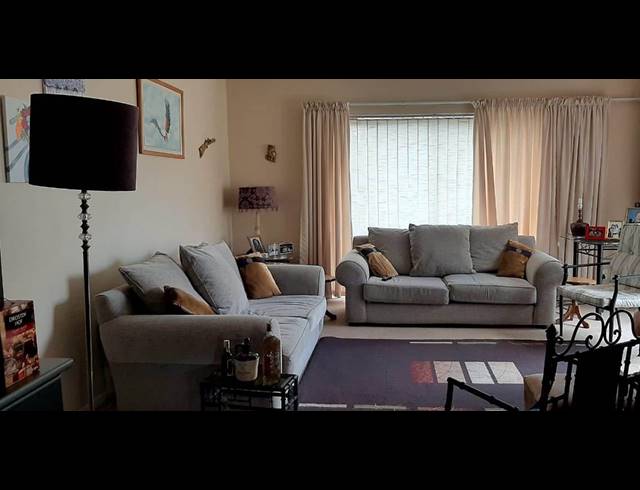 3 BEDROOM TOWNHOUSE RENTED IN LOVEMORE HEIGHTS